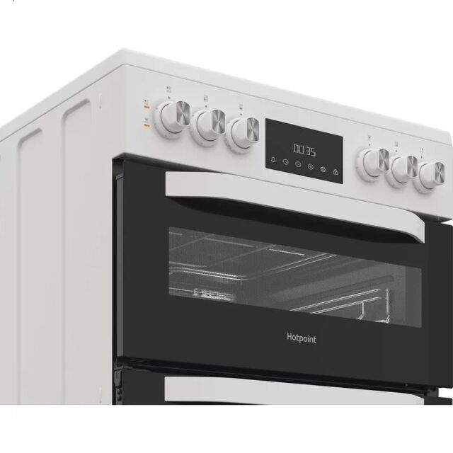 Hotpoint HTE6VDCW 60cm 4 Zone Ceramic Hob Twin Cavity Electric Cooker