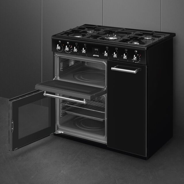 Smeg Concert 90cm 5 Burner Double Oven + Grill Dual Fuel Range Cooker