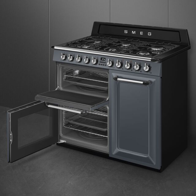 Smeg Victoria 100cm 6 Burner Double Oven & Grill Dual Fuel Range Cooker