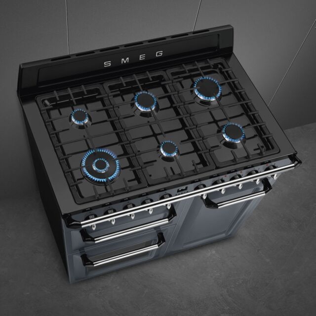 Smeg Victoria 100cm 6 Burner Double Oven & Grill Dual Fuel Range Cooker