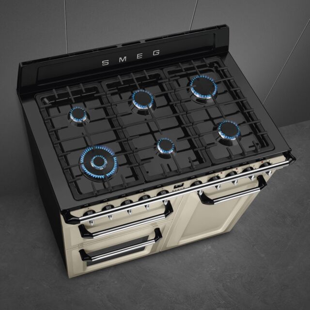 Smeg Victoria 100cm 6 Burner Double Oven & Grill Dual Fuel Range Cooker