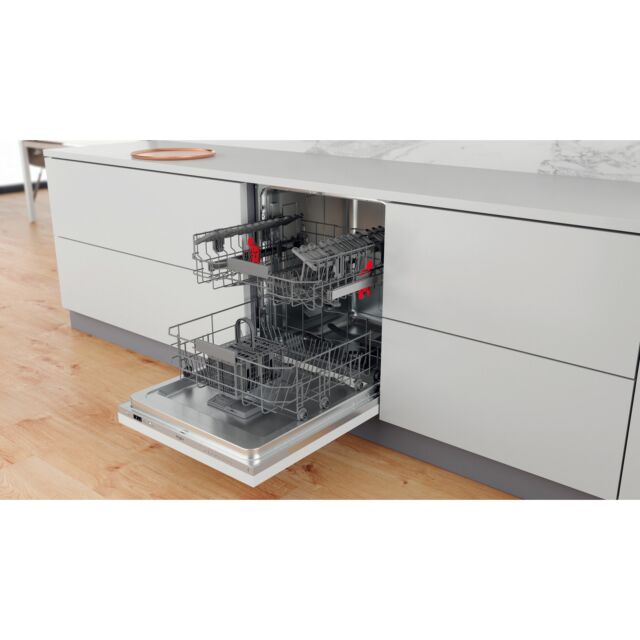 Whirlpool WIC3C26NUK/M 14 Place Settings 8 Programs Integrated Dishwasher