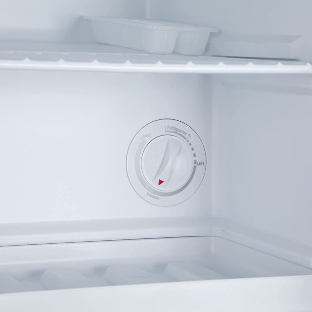 Willow WMFZ31W 31L Manual Defrost Table Top Freezer with Fridge Setting